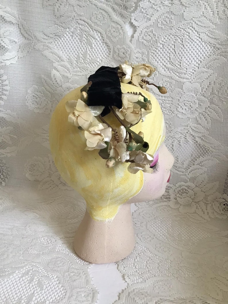 Vintage 1950's 1960's Headpiece Millinery Cream Color Flowers With Black Velvet Bow image 1