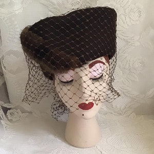 Vintage 1940's Hat RARE Tall Tilt Hat Dark Brown With Genuine Rabbit Fur Thick Veiling Art Deco image 9