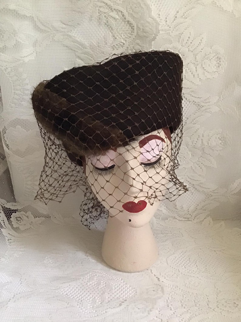 Vintage 1940's Hat RARE Tall Tilt Hat Dark Brown With Genuine Rabbit Fur Thick Veiling Art Deco image 9