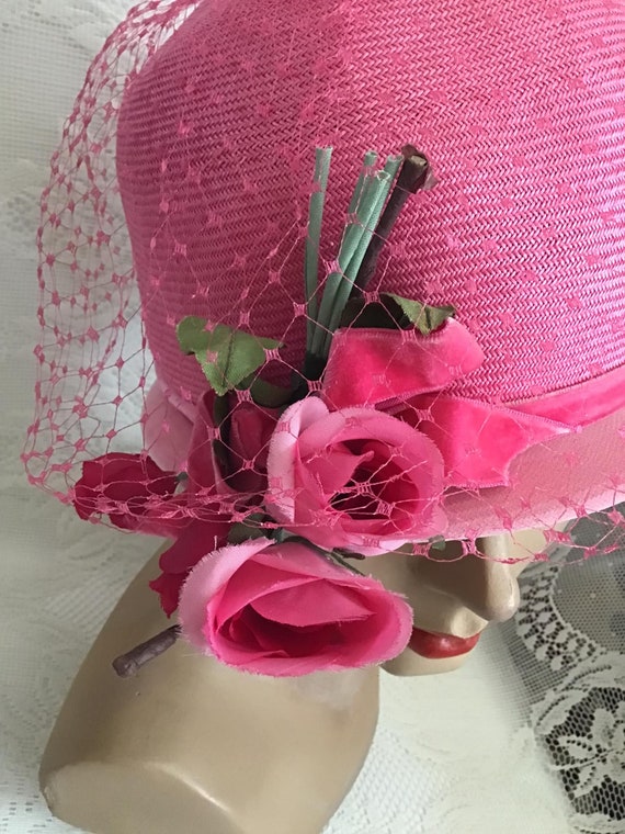 Vintage 1960's Hat Pink Straw With Pink Flowers N… - image 4