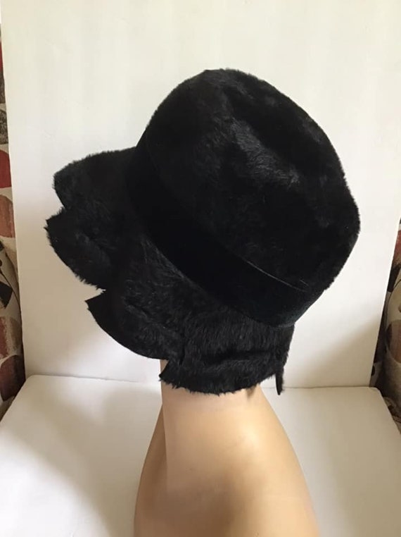 Vintage 1960's 1970's Hat Dark Black Faux/Fake Fu… - image 6