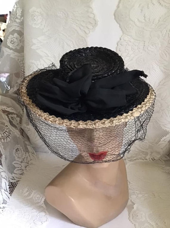 Vintage 1940's Hat Black And Cream Straw Hat With… - image 1