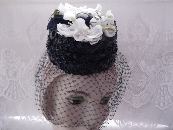 Vintage 1940s 1950s Hat Tilt Veil Blue Cellophane… - image 1