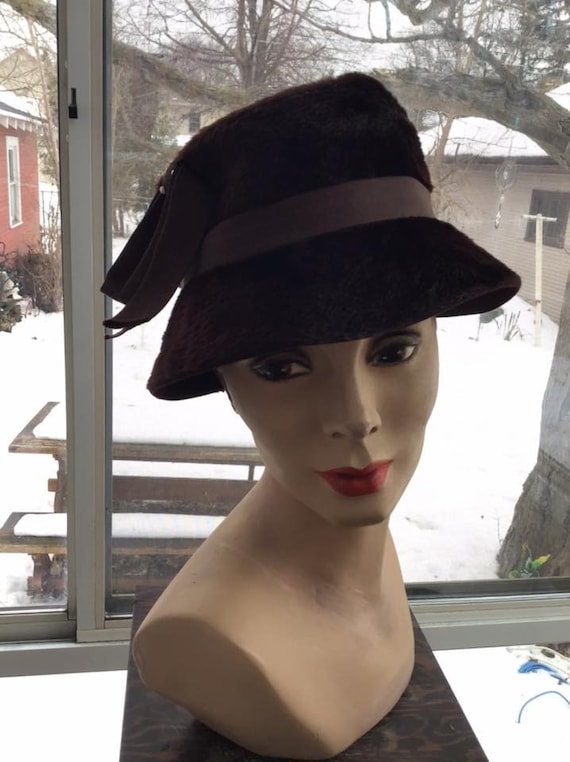 Vintage 1950's Hat Deep Dark Brown Felt Velour Bo… - image 5