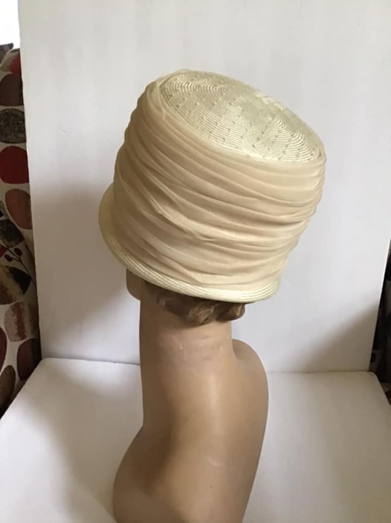 Vintage 1950/'s 1960/'s Hat Off WhiteLight Cream Color Comes With Original Store Receipt Beaded Brooch On The Front