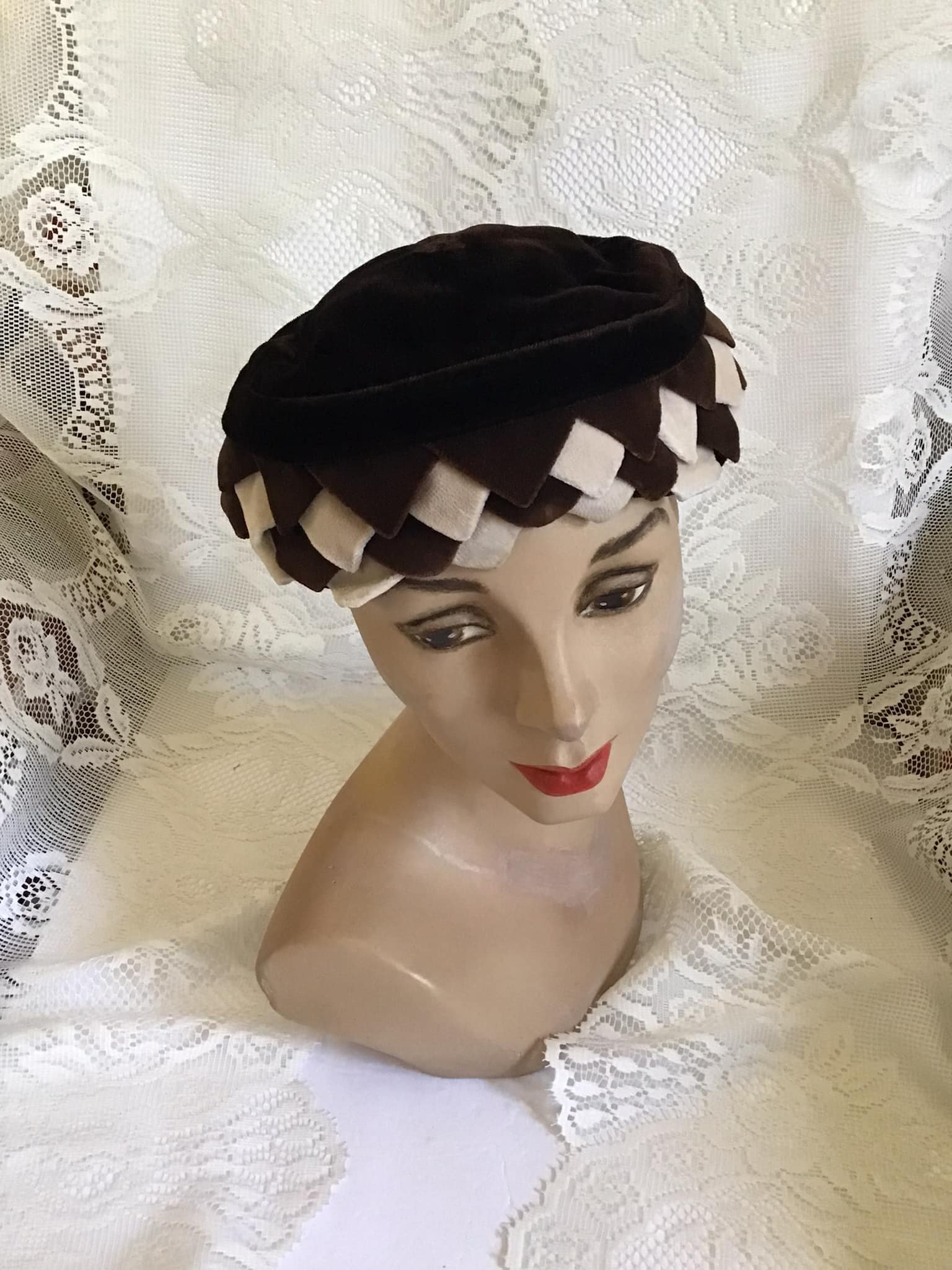 Vintage 1960s Brown Velvet Pillbox Hat Pearl Stick Pin Cocktail Hat Small Vintage Brown Velvet Hat With Feathers, 1950s Evening  main image 3