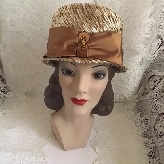 Vintage 1950s 1960s Hat Cellophane Straw Bucket Style Juli  display picture 2
