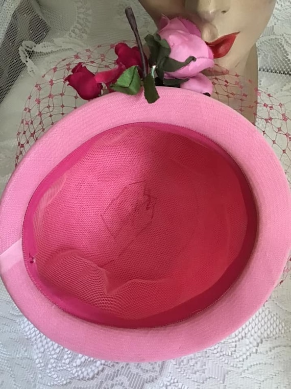 Vintage 1960's Hat Pink Straw With Pink Flowers N… - image 2