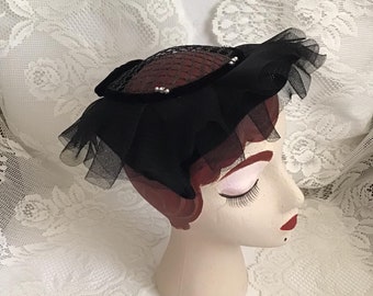 Vintage 1950's Hat Black With Velvet Trim Lattice Work Design Crown And Adorned With Rhinestones