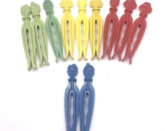 Vintage 1940's 1950's Clothes Pins Plastic Figural Lady Man Child *Rogers Clean Grip* Set Of 11 Sold All Together