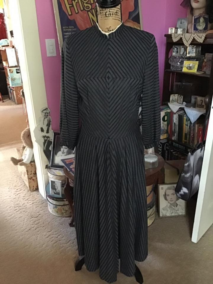 Vintage 1940's 1950's Dress Susan Ross Label Gray & Black Stripes Full Skirt Shoulder Pads
