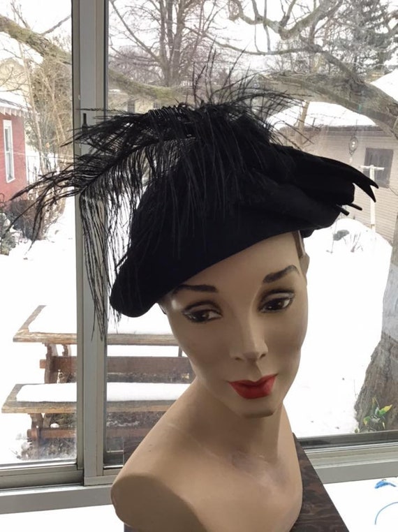 Vintage 1940's Hat Dark Black Felt With Ostrich P… - image 4