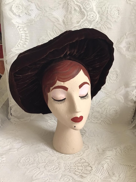 Vintage 1940's Hat Dark Brown Velvet Retains Orig… - image 1