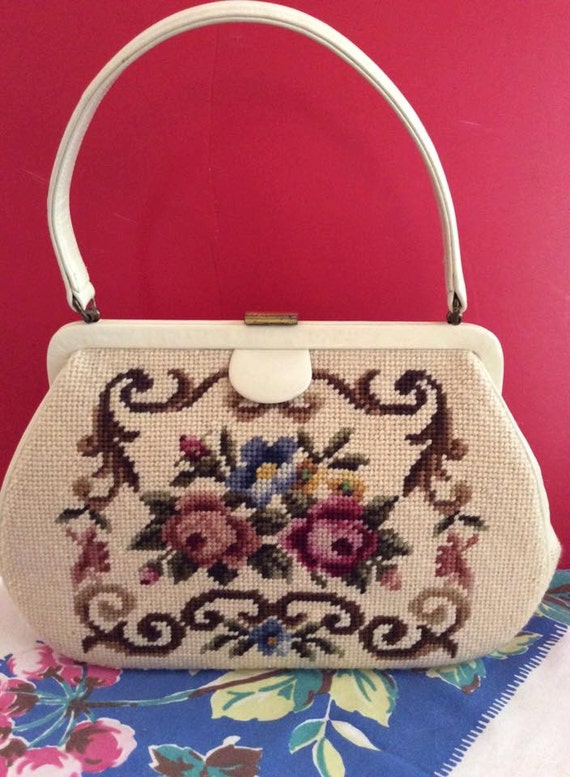 Vintage 1950s Handbag Purse Needlepoint Roses Flor