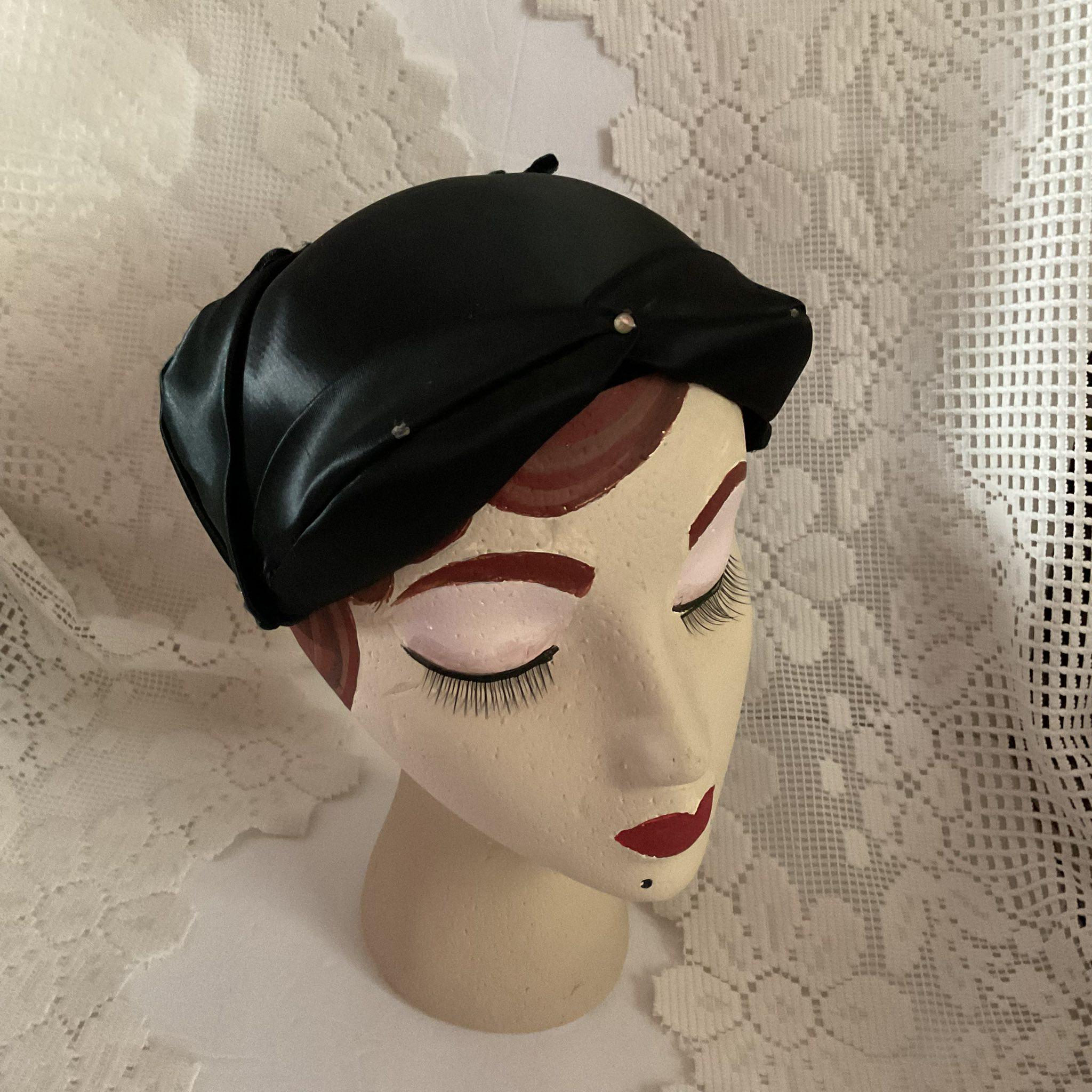 Vintage 1950s, 1960s Black Velvet Bucket Hat Satin Ribbon Gold Tone Snowflake Black Velvet Bucket Hat, Vintage 1960s by Lynne Brook main image 3
