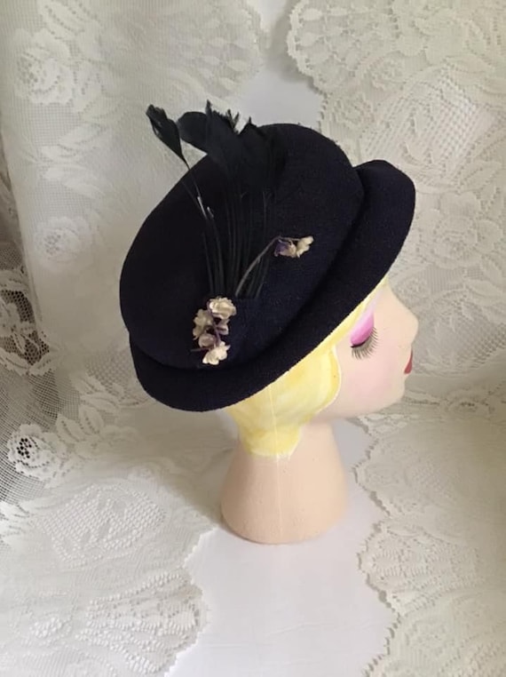 Vintage 1950's Hat Dark Blue With Flowers And Feat