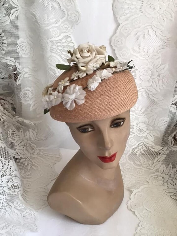 Vintage 1950's Hat Light Beige Straw With Off Whi… - image 9
