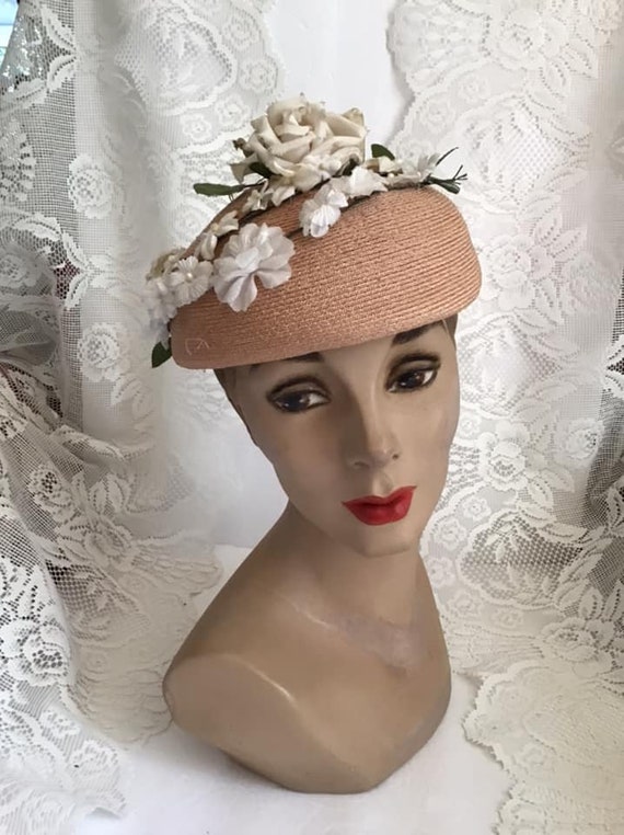 Vintage 1950's Hat Light Beige Straw With Off Whi… - image 10