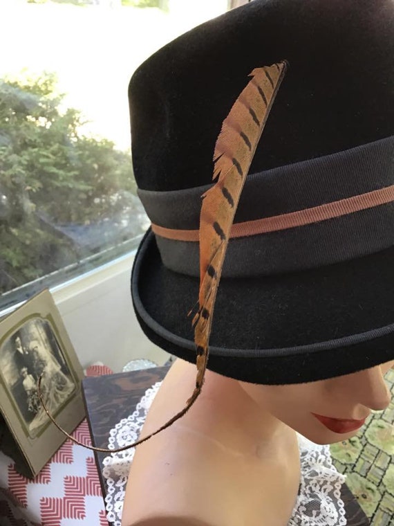 Vintage Early 1960s Hat Black Fedora Style  Label… - image 4