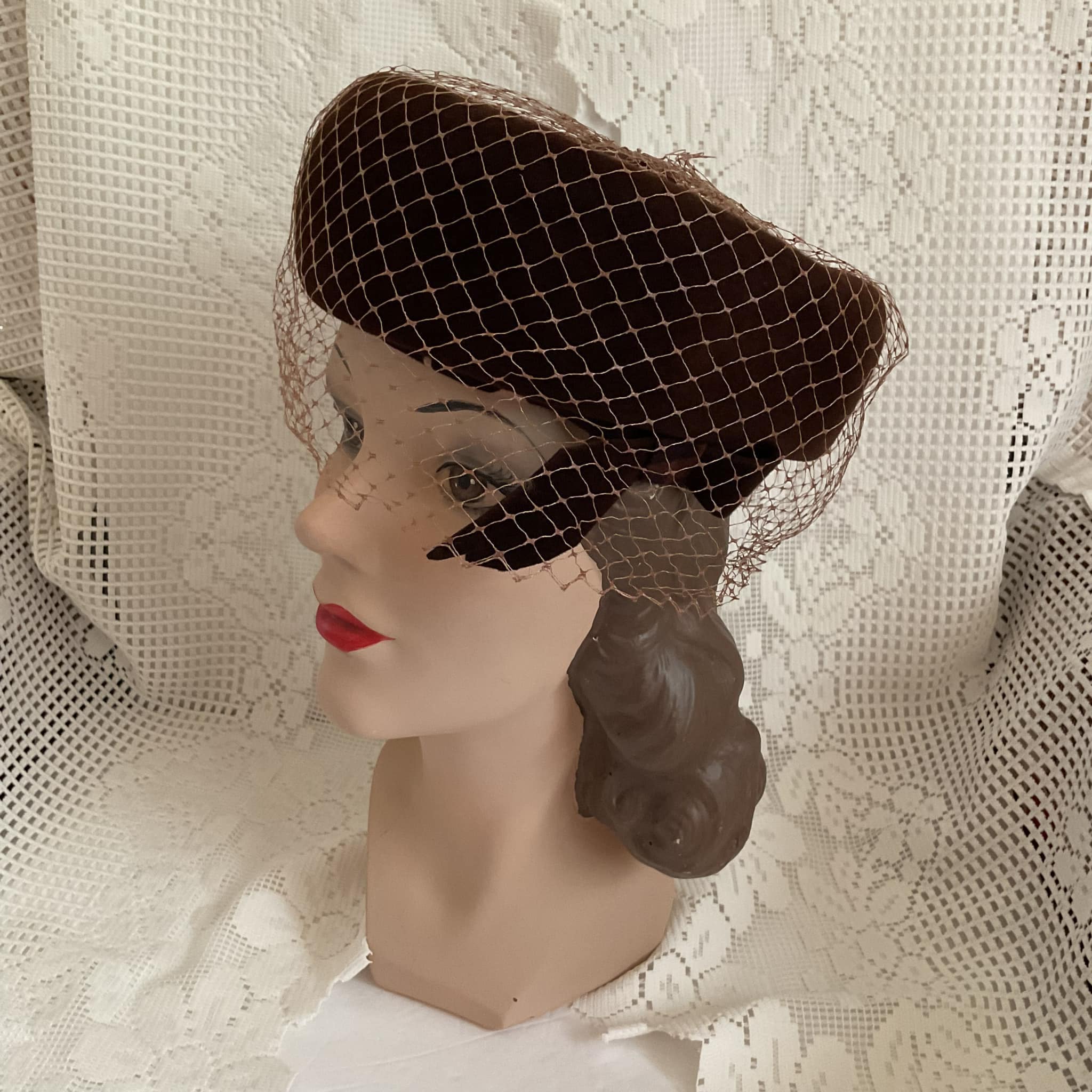 Vintage 1960s Brown Velvet Pillbox Hat Pearl Stick Pin Cocktail Hat Small Vintage Brown Velvet Hat With Feathers, 1950s Evening  main image 2