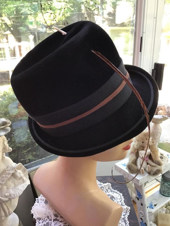 Vintage Early 1960s Hat Black Fedora Style  Label… - image 3