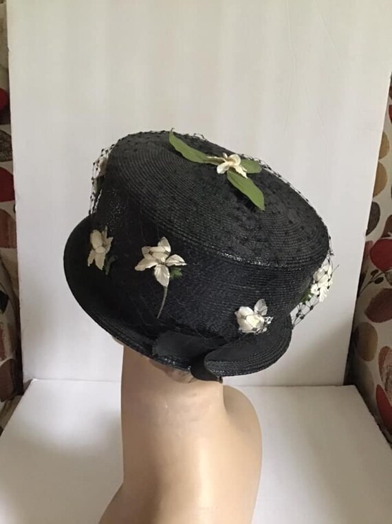 Vintage 1950's 1960's Hat Dark Black Straw With V… - image 7