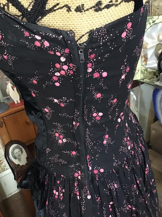 Vintage 1950's Dress Dark Black Cotton With Pink … - image 4
