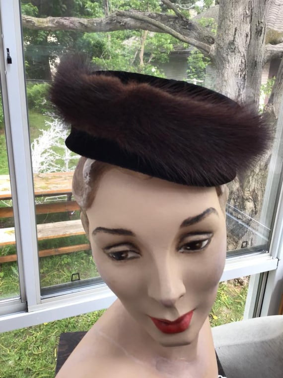Authentic Mink / Velvet Hat N E W in the shop on eBay • Lovely 1950 main image 2