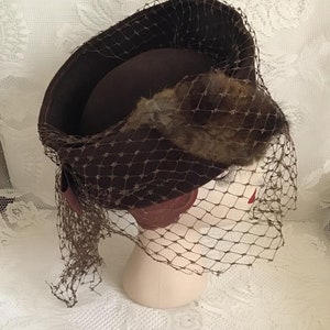 Vintage 1940's Hat RARE Tall Tilt Hat Dark Brown With Genuine Rabbit Fur Thick Veiling Art Deco image 5