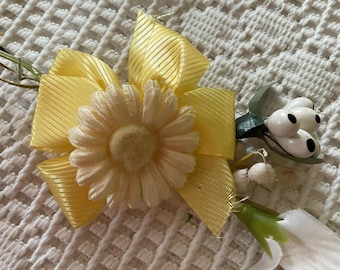 Vintage 1930's 1940's Flowers Hat Millinery Dress Adornment