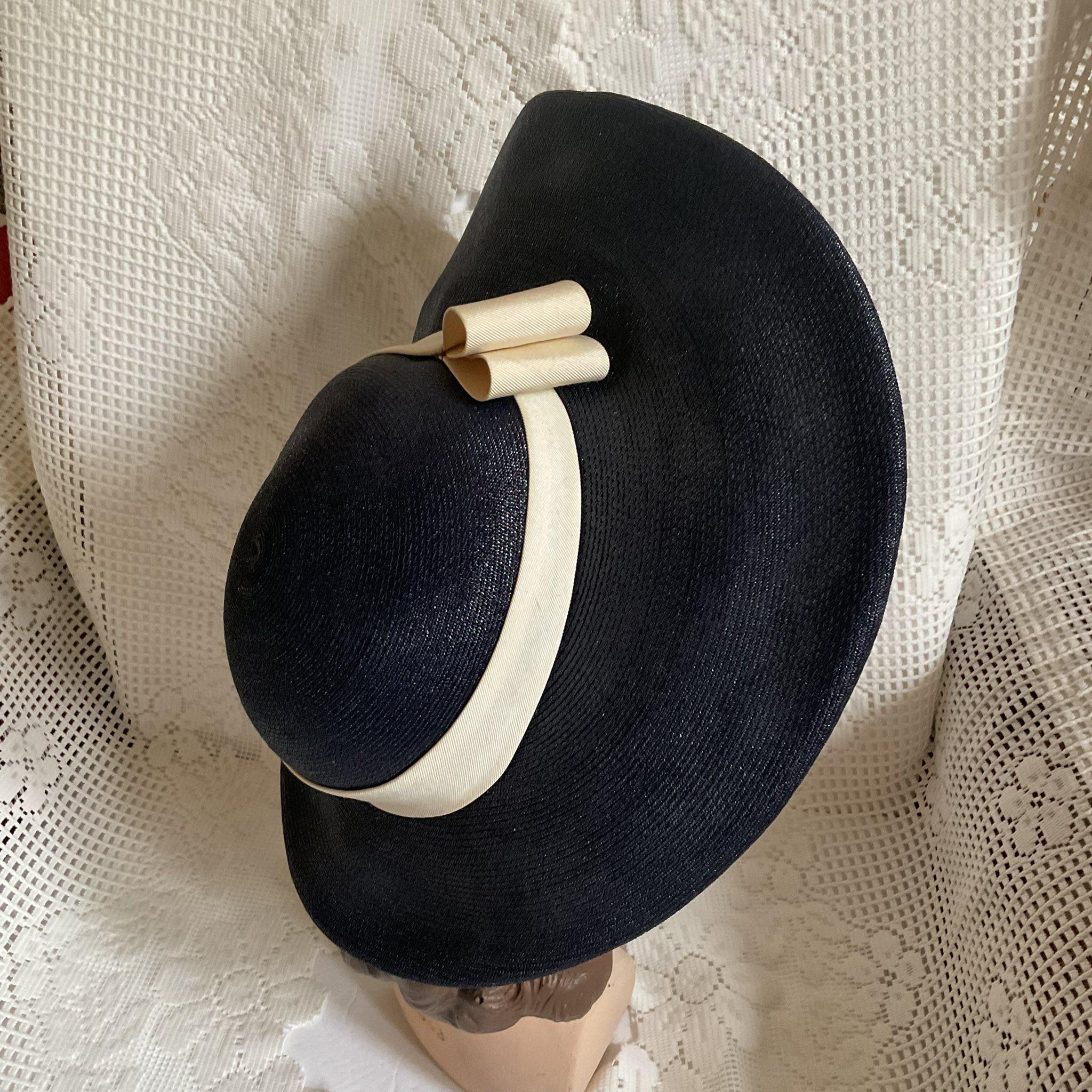 Vintage 1940 display picture 2