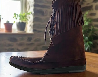 Handmade Men’s Suede Moccasin Boots with Fringe – Durable TR Rubber Sole for Outdoor Use