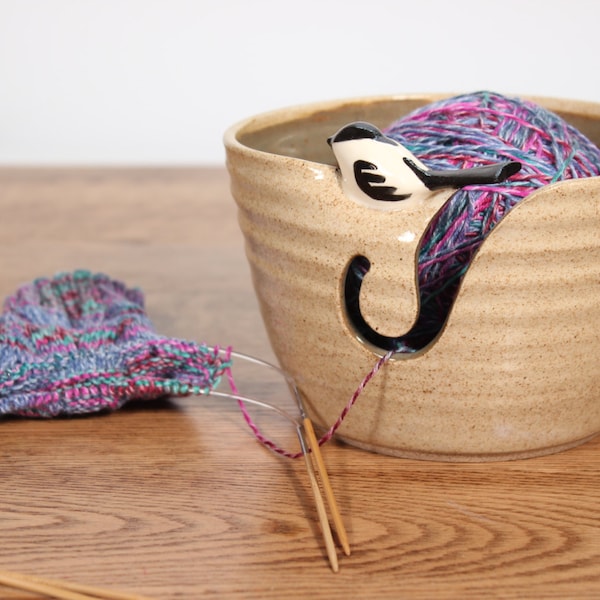 Little Bird Yarn Bowl, Chickadee Birdie Yarn Bowl, Yarn Bowl