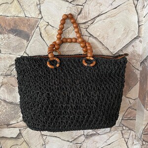 Handmade top handle bag made of paper rope