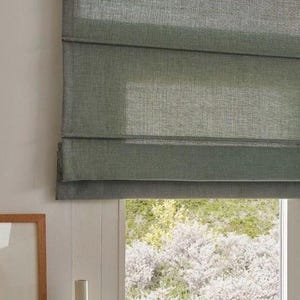 Custom Roman Blinds, trendy roman shades, made-to-order roman shades, fabric window shades, heat blocking roman shades