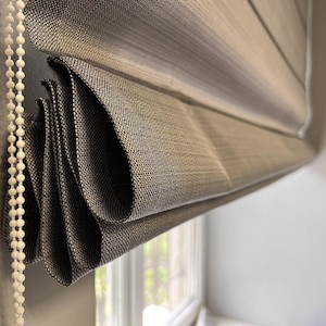 Stylish Roman Window Blinds | Light Filtering and Heat Blocking Roman Shades for Home | Made-to-order Fabric Roman Window Blinds