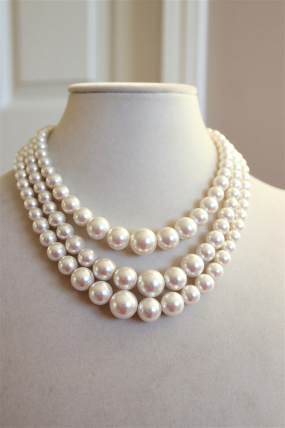 Vintage necklace pearl necklace artificial beads