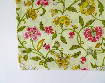 Vintage 1950s 1960s Fabric Pink Yellow Floral Fabric Polished Cotton Fabric Yardage Skirt Dress Fabric French Chic Cottage Cottagecore