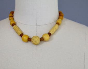 Vintage 1930s 1940s Necklace 30s Necklace 40s Necklace Celluloid Necklace Carved Celluloid Bead Jewelry Art Deco Yellow Plastic Bakelite Era