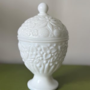 One Vintage 1960&#39;s Avon Milk Glass Egg Shaped Footed Candy Dish w/Lid