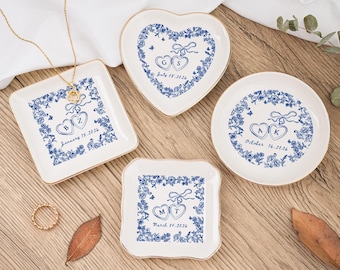 Custom Locked Ring Dish, Personalized Wedding Gift for Couple, Engagement Gift for Her, Gift for Bride, Ring Holder, Toile De Jouy Ring Dish