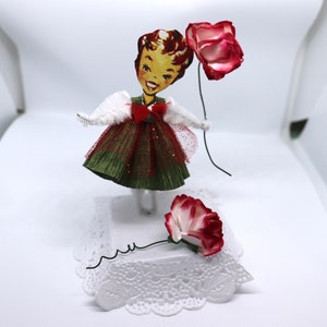 Boneca de papel estilo vintage kitsch, figura de chenille, estatueta chique, limpador de cachimbo, decoração de bolo, berçário, presente