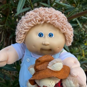 Vintage Cabbage Patch Kid Boy 1985: Sandy Anthony, champagnekleurig haar, minibont