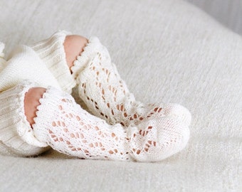KNIT BABY SOCKS uit witte ivoren kanten sokken Baby shower cadeau Doopaccessoire Legwear Knit kanten sokken