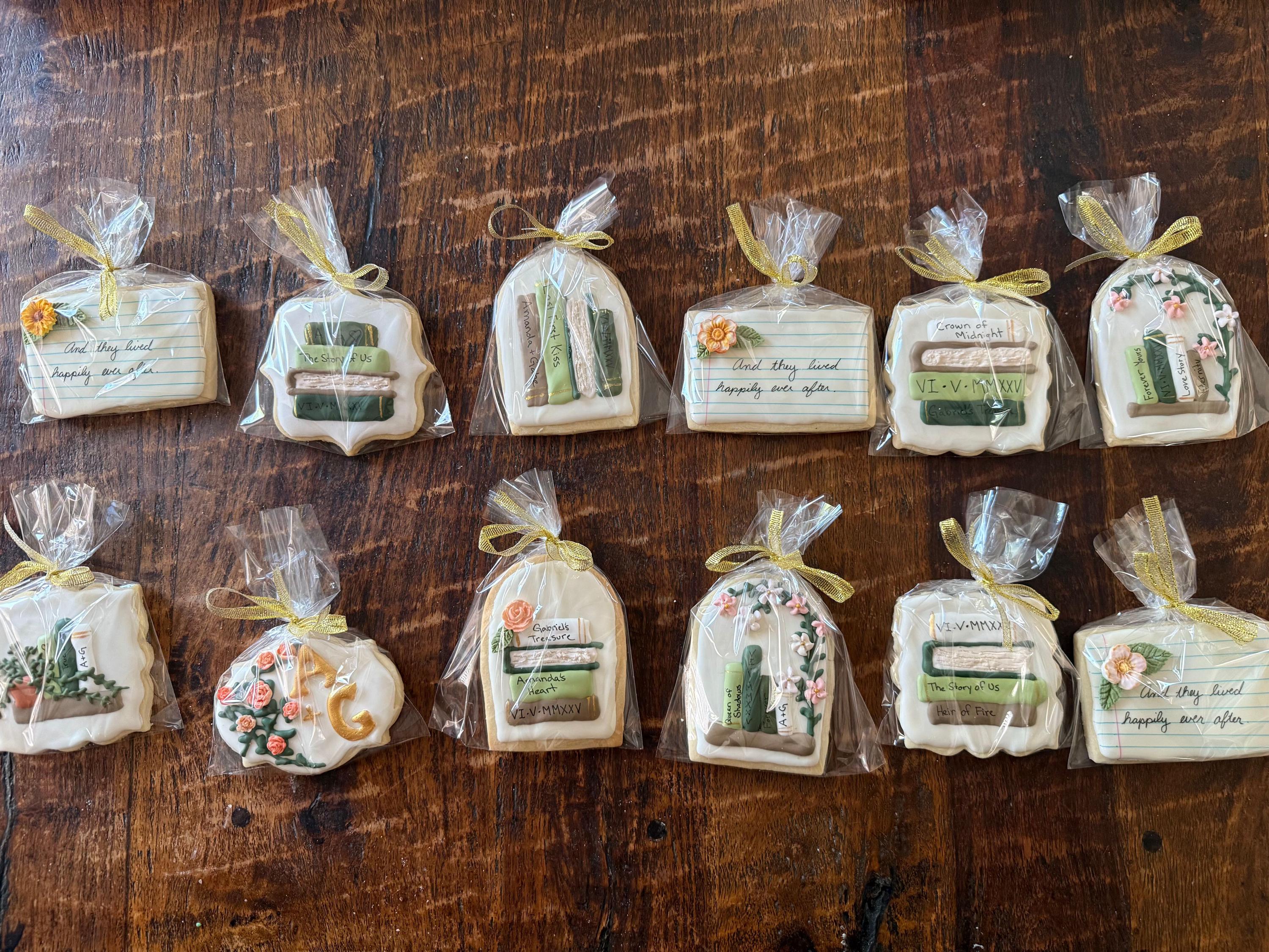 Library Cookies Hand-decorated Book Themed Sugar Cookies - Etsy