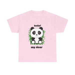 Uroczy T-shirt z grafiką Panda - Cześć, mój drogi, prezent dla miłośników zwierząt, odzież codzienna, prezent urodzinowy, unisex bawełniany T-shirt