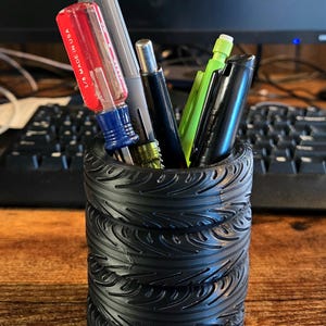 Stacked Tire Desk Organizer – Car-Themed Pen Holder, Garage Office Decor, Mechanic Gift, 3D Printed Auto Organizer