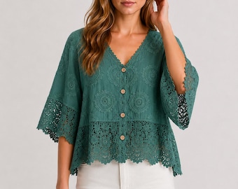 Geborduurde katoenen blouse | Shirt met korte mouwen en knoopsluiting | Lichtgewicht damestop | Maten 8–14