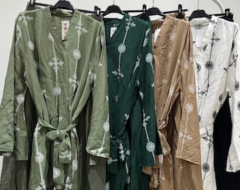 Conjunto de kimono estampado: top con cinturón y pantalón ancho de lino