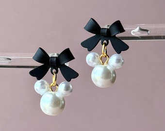 Pendientes colgantes de perla con forma de ratón de lazo / Chapados en oro de 18 k, hipoalergénicos